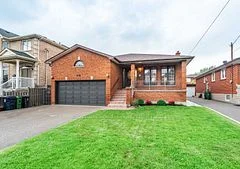 256 Cocksfield Avenue Rm 3, Toronto C06, ON M3H 3T7