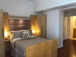 1 King Street W 2702, Toronto C01, ON M5H 1A1