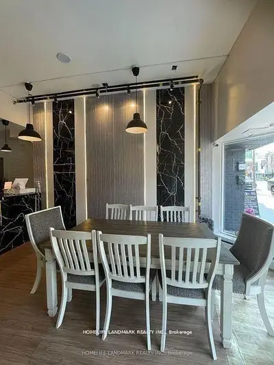 2651 Yonge Street, Toronto C10, On M4p 2j6