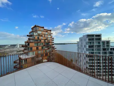155 Merchants' Wharf 1222, Toronto C08, ON M5A 0Y4