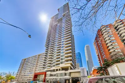 Condo Apartment in Toronto