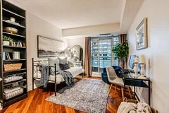 8 Scollard Street 709, Toronto C02, On M5r 1m2