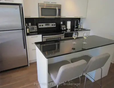 775 King Street W 805, Toronto C01, ON M5V 2K3