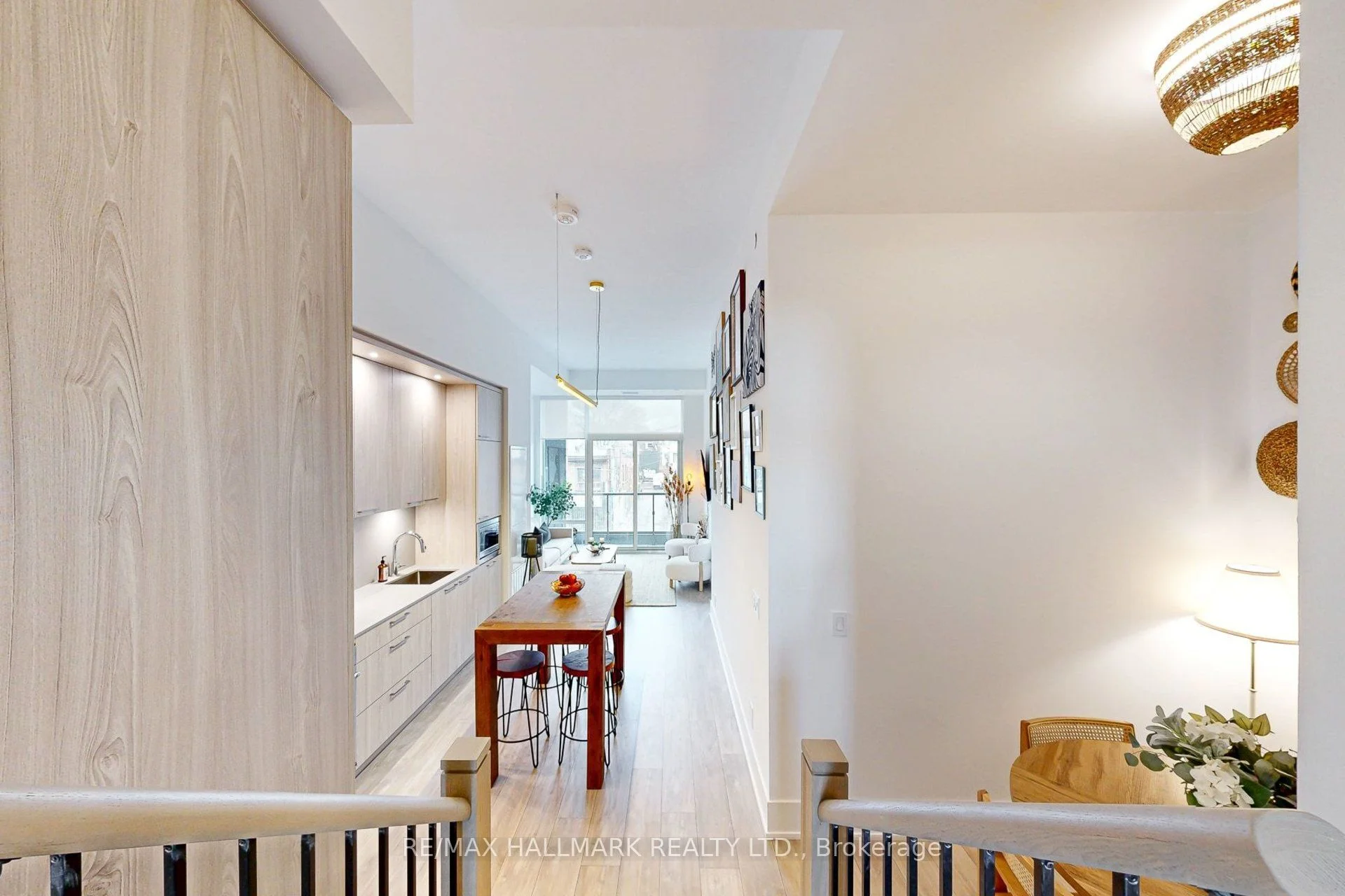 115 denison Avenue 316, Toronto C01, ON M5T 0A6