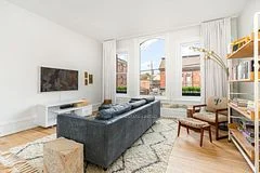 787 Queen Street #B, Toronto C01, ON M6J 1G1