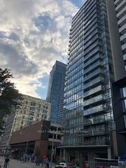 28 Wellesley Street E 2002, Toronto C08, ON M4Y 0C4