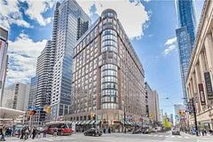 7 Carlton Street 801, Toronto C08, ON M5B 2M3