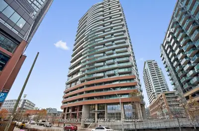 Condo Apartment in Toronto