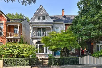 234 Seaton Street Apt #1, Toronto C08, ON M5A 2T4
