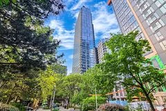 1 Gloucester Street 1816, Toronto C08, On M4y 1l8