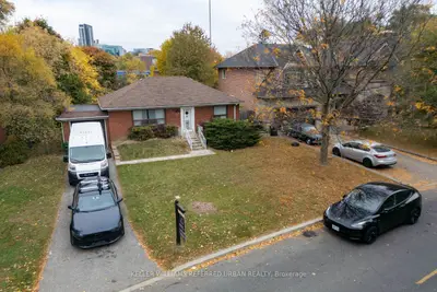 Detached in Toronto