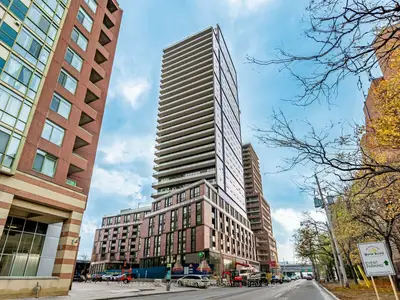35 Parliament Street 423, Toronto C08, ON M5A 2Y2