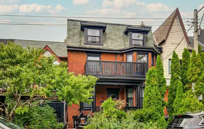 Fourplex in Toronto