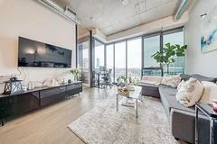 170 Bayview Avenue 916, Toronto C08, On M5a 0m4