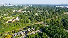 Bayview Ave & Nesbitt Dr Avenue, Toronto C11, On, M4w 2g3