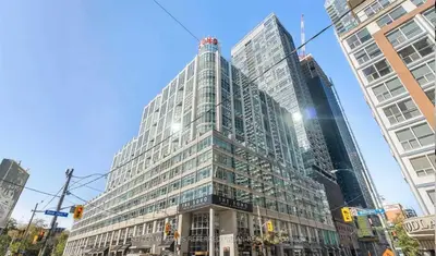 36 Blue Jays Way 521, Toronto C01, ON M5V 3T3