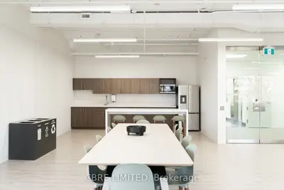 243 Consumers Road Unit 100, Toronto, On M2j 4w8
