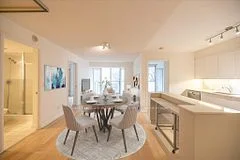 111 Elizabeth Street 606, Toronto C01, On M5g 1p7