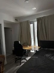 230 Simcoe Street 1528, Toronto C01, ON M5T 1T4