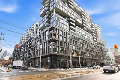 111 Bathurst Street, Toronto, On M5v 0m9