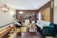6 Littlehayes Lane Main, Toronto C01, On M5t 1l8