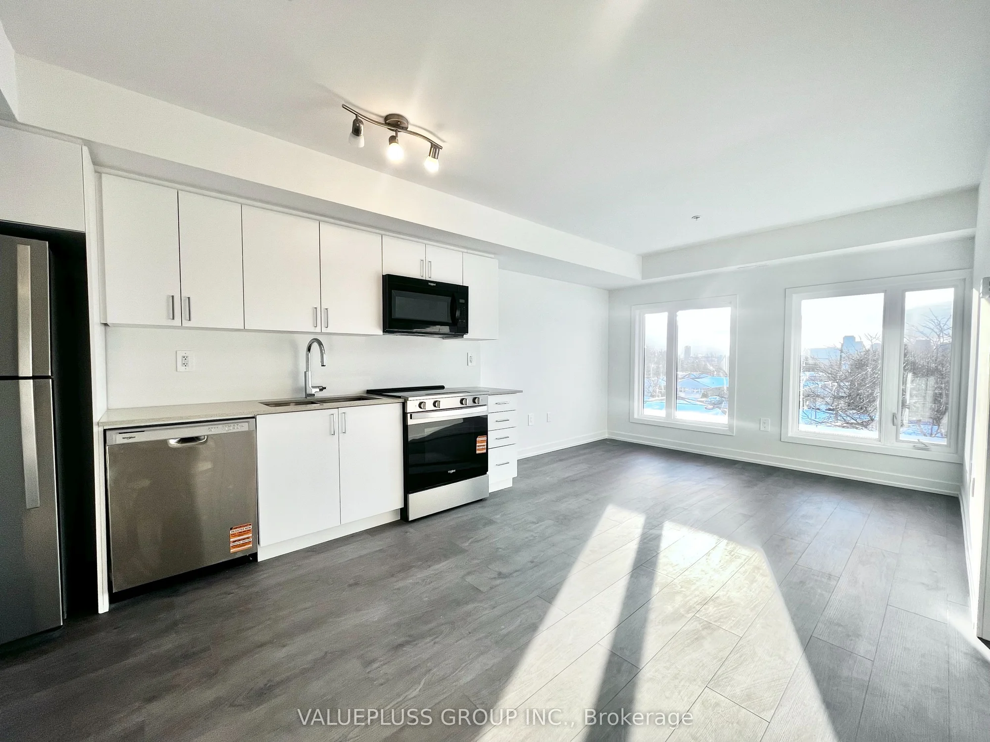 1670 Victoria Park Avenue D212, Toronto C13, ON M1R 1P8