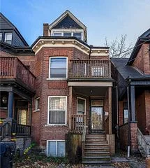 61 Sussex Avenue Loft 5, Toronto C01, ON M5S 1J8