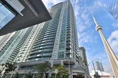 30 Grand Trunk Crescent 708, Toronto C01, ON M5J 3A4