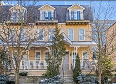 605 Adelaide Street, Toronto C01, ON M6J 1A8