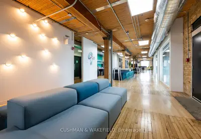 310 Spadina Avenue 5th Flr, Toronto, On M5t 2e8