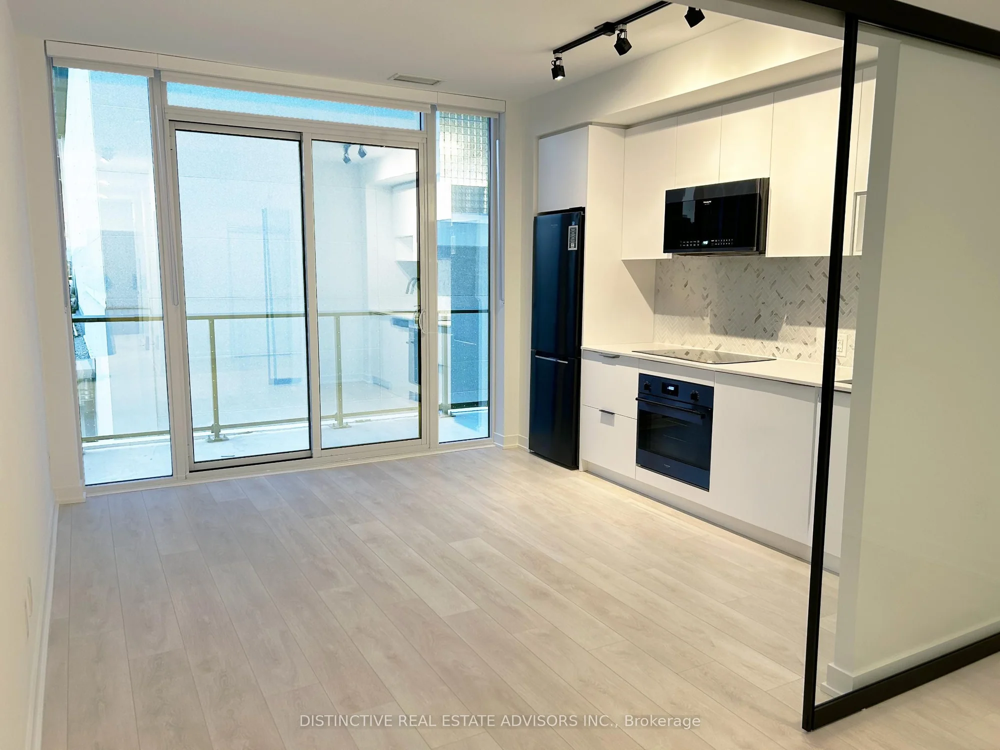 5 Defries Street 423, Toronto C08, On M5a 3r4