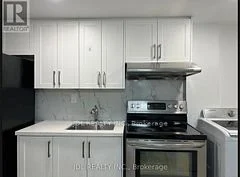 80 Mosedale Cres Crescent Master Bedroom, Toronto C15, ON M2J 3A4