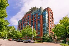 95 Prince Arthur Avenue 827, Toronto C02, On M5r 3p6