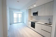 110 Broadway Avenue 2410, Toronto C10, ON M4P 1V7