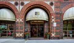 25 Grenville Street 1109, Toronto C01, ON M4Y 2X5