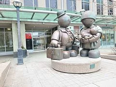 18 Yonge Street 1303, Toronto C01, ON M5E 1Z8