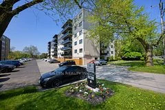 70 Parkwoods Village Drive 111, Toronto C13, ON M3A 2X7