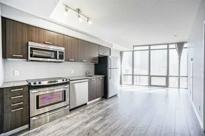 832 Bay Street 1609, Toronto C01, On M5s 1z6