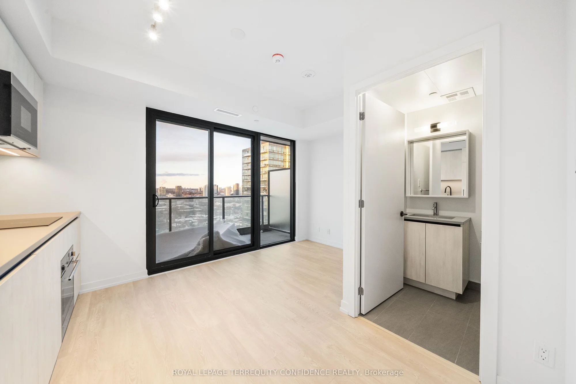 35 Parliament Street 2610, Toronto C08, ON M5A 0Z5