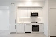 181 Sheppard Avenue E 326, Toronto C14, ON M2N 0L9