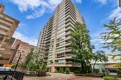 61 St Clair Avenue W 205, Toronto C02, ON M4V 2Y8
