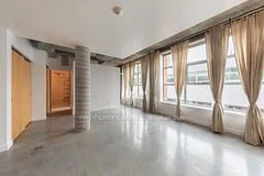 29 Camden Street 604, Toronto C01, On M5v 3n3