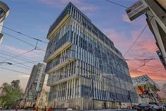 50 Mccaul Street 1002, Toronto C01, ON M5T 1V9
