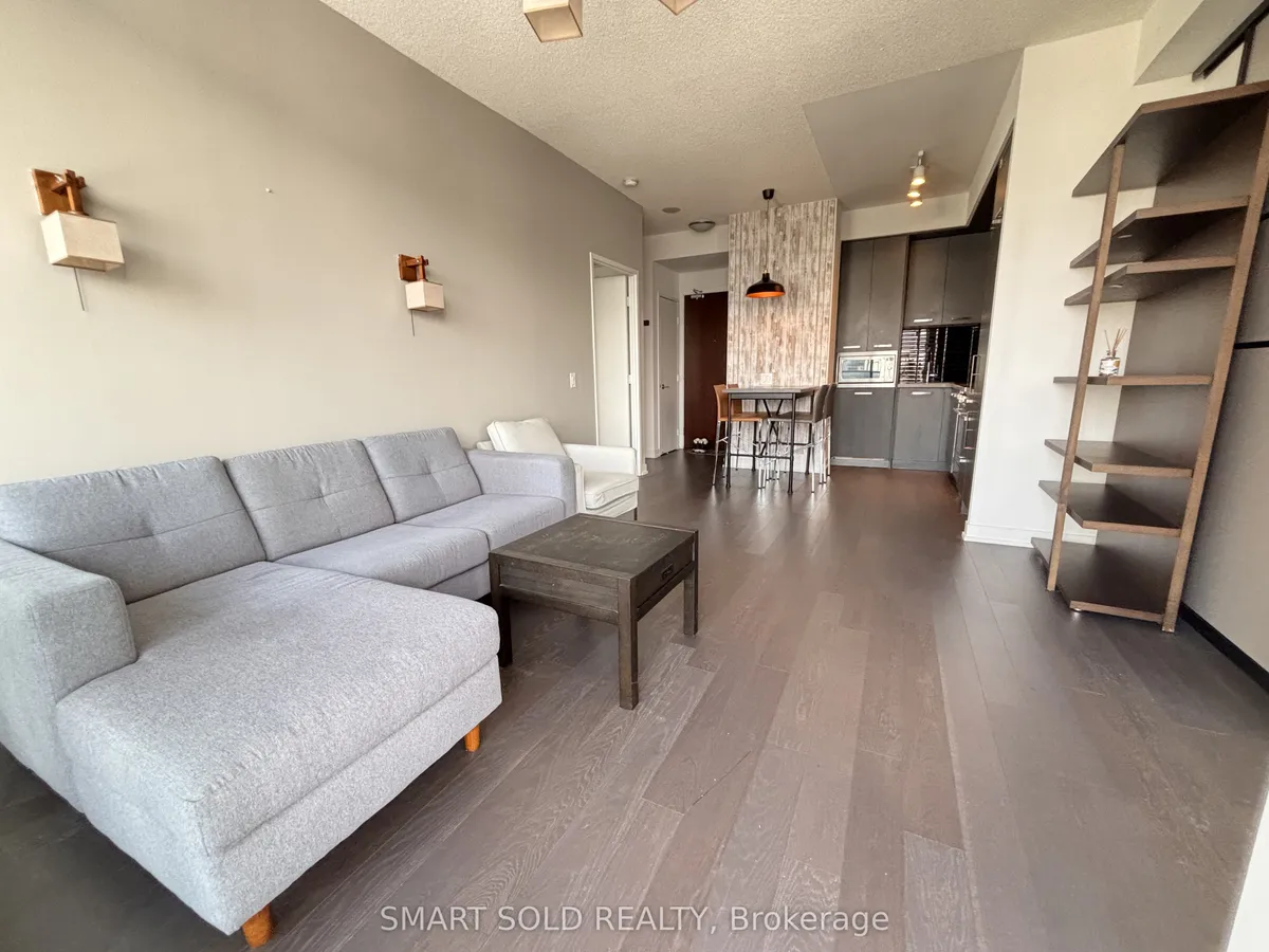 120 Bayview Avenue S1306, Toronto C08, On M5a 0g4
