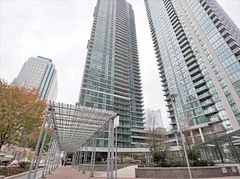33 Bay Street 215, Toronto C01, ON M5J 2Z3