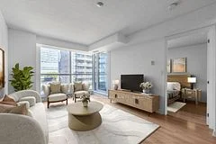 111 Elizabeth Street 805, Toronto C01, ON M6K 1X3