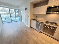 60 Princess Street lph1818, Toronto C08, ON M5A 2C7