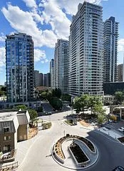28 Hollywood Avenue 1402, Toronto C14, On M2n 6s4