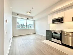 664 Spadina Avenue 707, Toronto C01, ON M5S 0G4