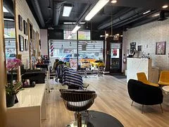 2721 Yonge Street, Toronto C04, ON M4N 2H8